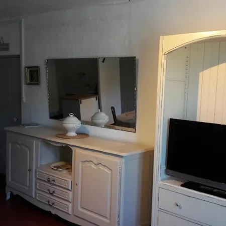L'oustalet Apartment